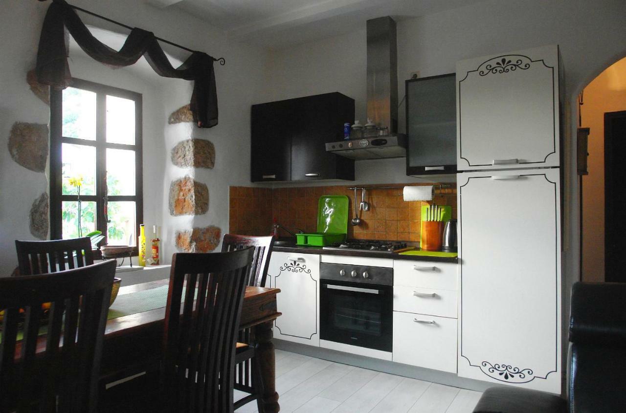 Apartment La-Vi Stara Baška Buitenkant foto